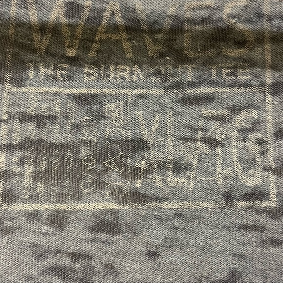 Winnipeg Jets Woman’s V-Neck - Picture 5 of 5